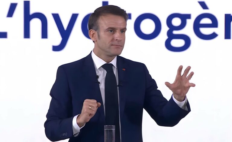 Macron hydrogene blanc